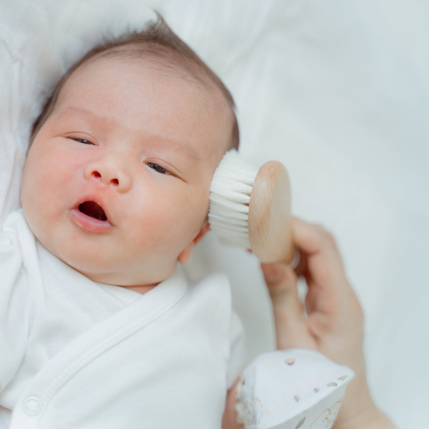Nami Baby Doğal Keçi Kılı Bebek Saç Fırçası - %100 Doğal Keçi Kılı Fırça
